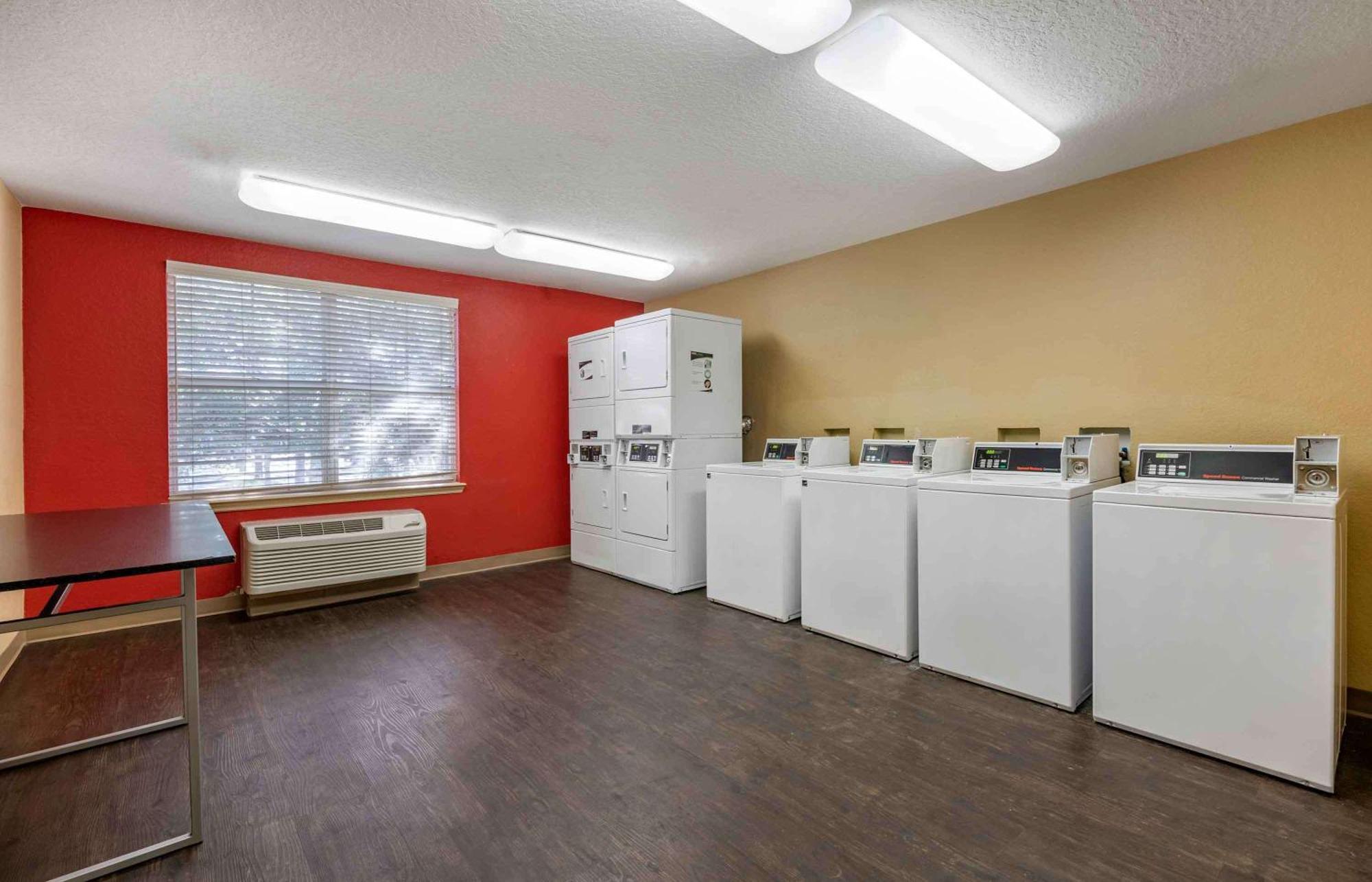 Extended Stay America Select Suites - Orlando - Maitland - Summit Tower Blvd Altamonte Springs Dış mekan fotoğraf