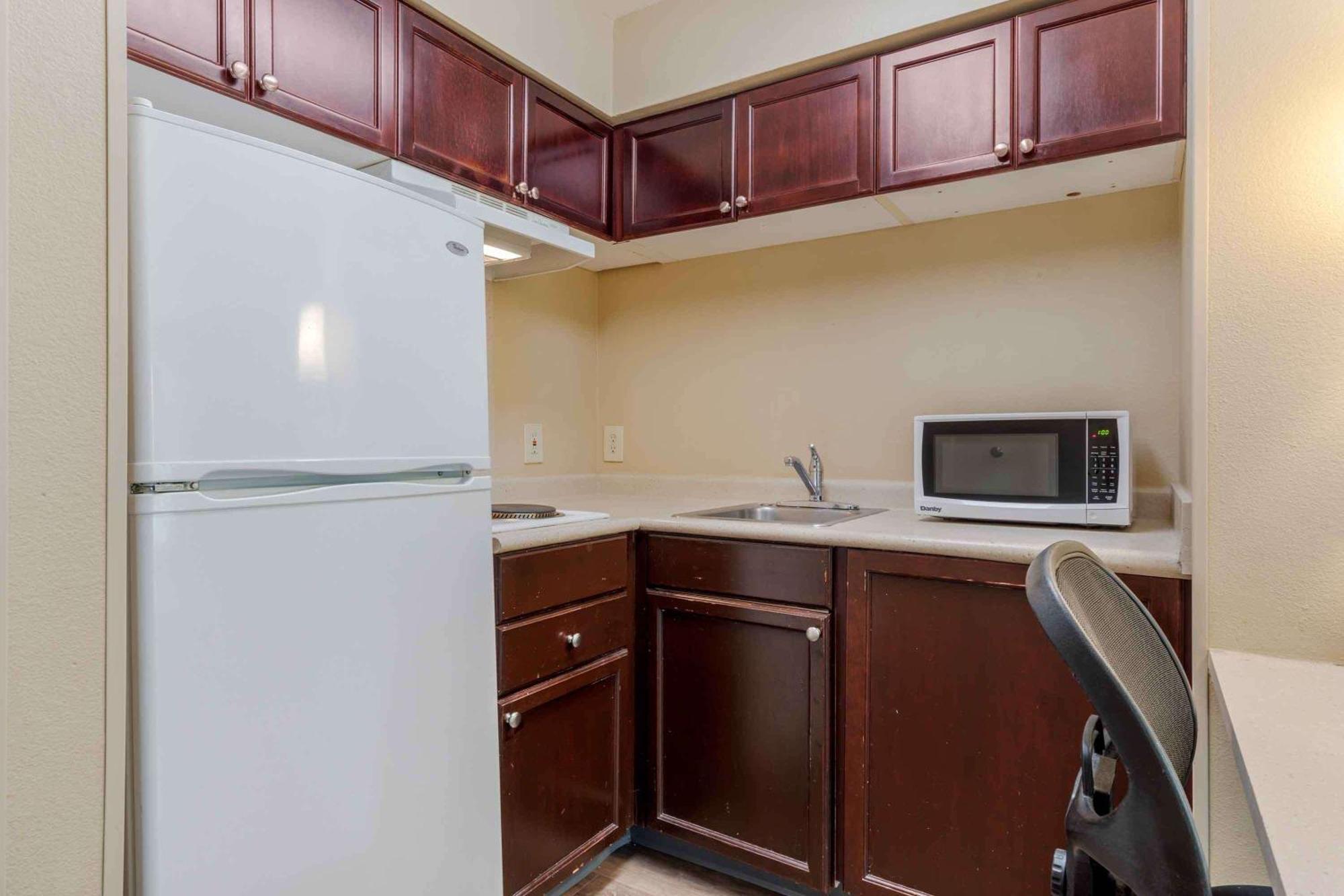 Extended Stay America Select Suites - Orlando - Maitland - Summit Tower Blvd Altamonte Springs Dış mekan fotoğraf